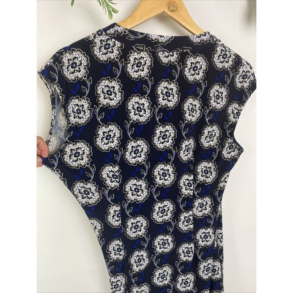 Jacqui E Size M Women's Wrap Dress Blue Floral Sleeveless - Picture 6 of 7